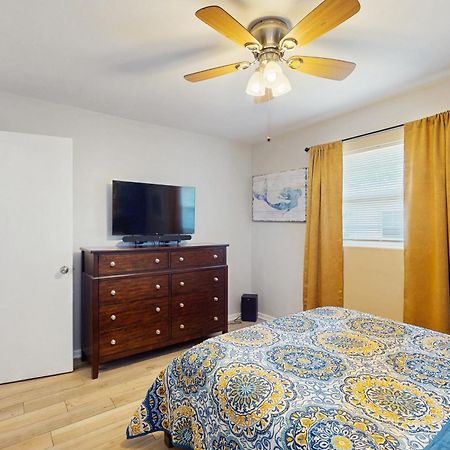 Relax In Retro Villa Clearwater Ngoại thất bức ảnh